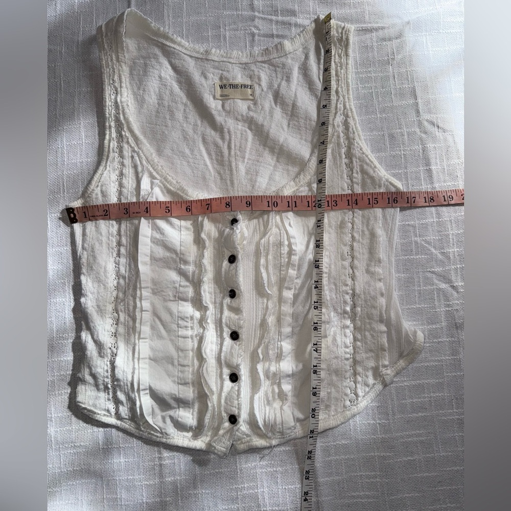 Euc We the Free white button down tank top sz medium - Picture 7 of 10